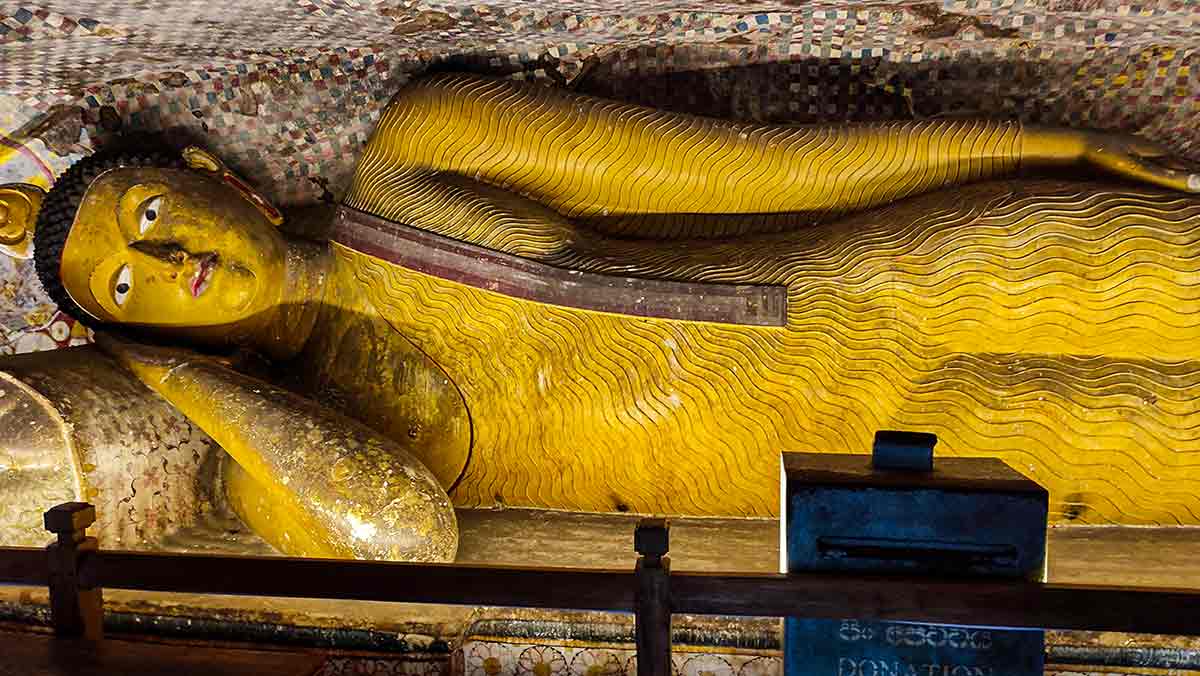 Interior murals of Dambulla Cave Temple