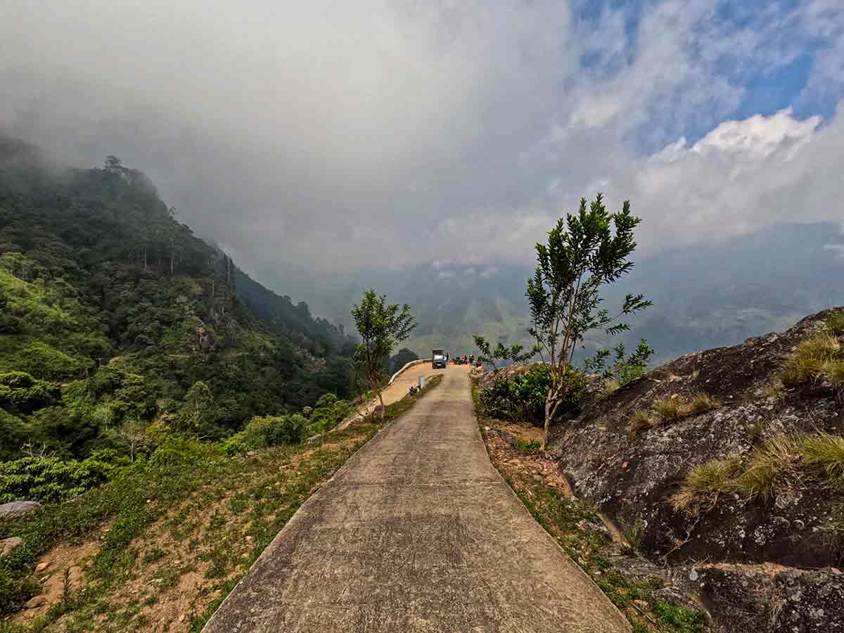 Nonpareil mountain road leading to Baker's Bend